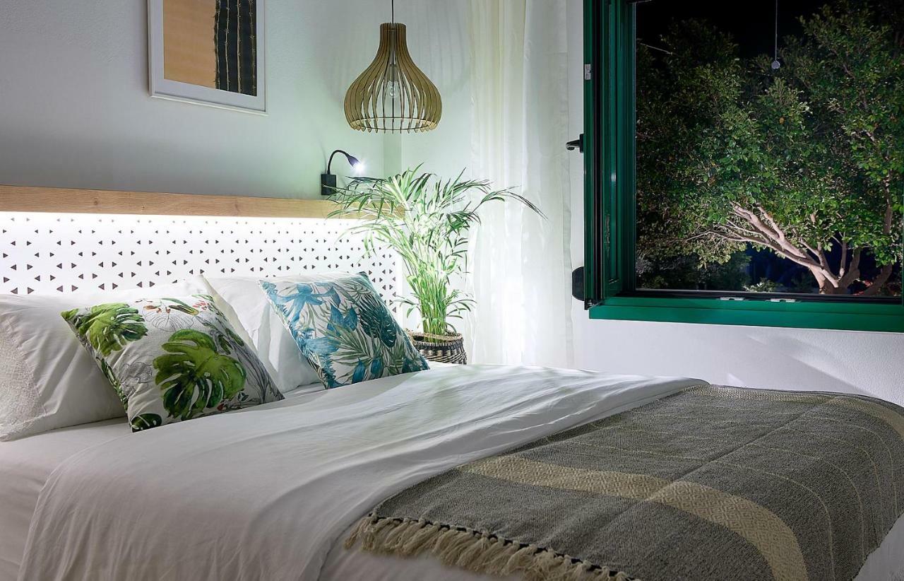 Beachfront Villa On Crete - Kirvas, Member Of Pelagaios Villas คูตซูนารี ภายนอก รูปภาพ
