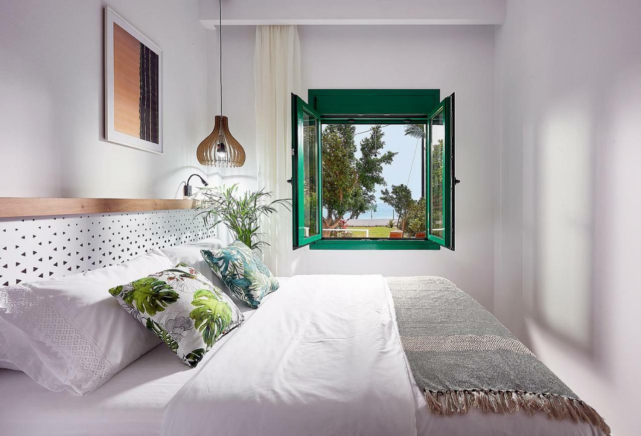 Beachfront Villa On Crete - Kirvas, Member Of Pelagaios Villas คูตซูนารี ภายนอก รูปภาพ